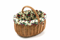 Wiklinowy koszyk piknikowy z tkaniną